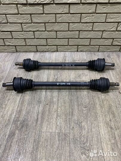 Mercedes W204 Полуось задняя левая и правая