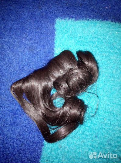 Волосы на заколках