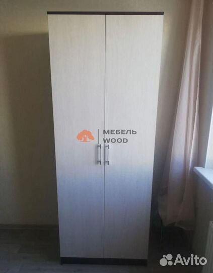 Шкаф двухстворчатый