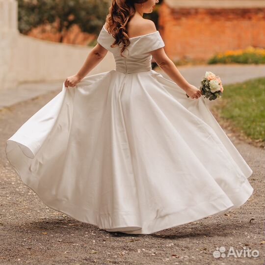 Платье свадебное