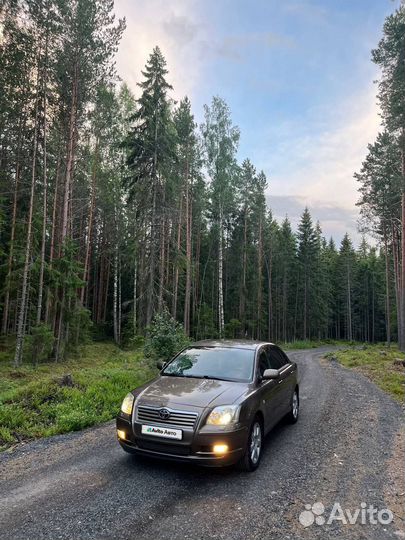 Toyota Avensis 2.0 AT, 2004, 201 000 км