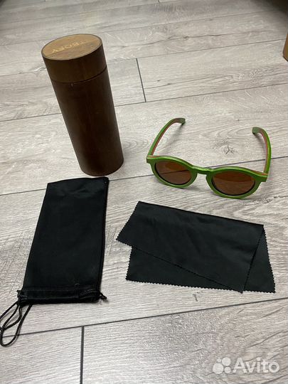 Солнцезащитные очки женские