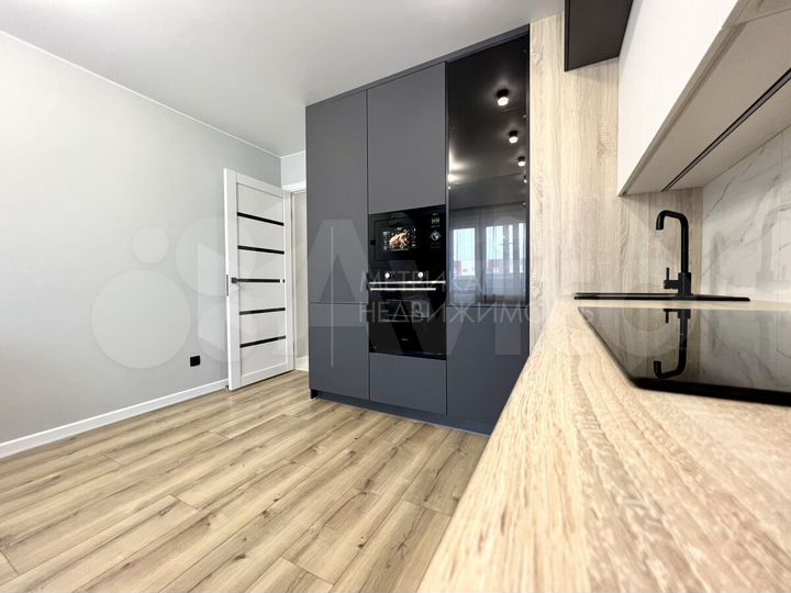 2-к. квартира, 67,7 м², 13/14 эт.