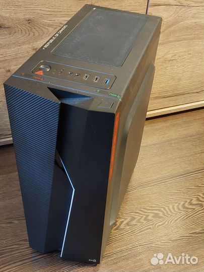 Компьютерный корпус AeroCool Bolt черный