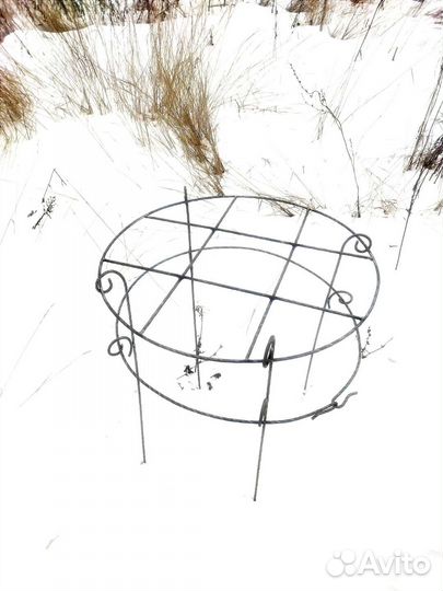 Кустодержатель для пионов, крыжовника