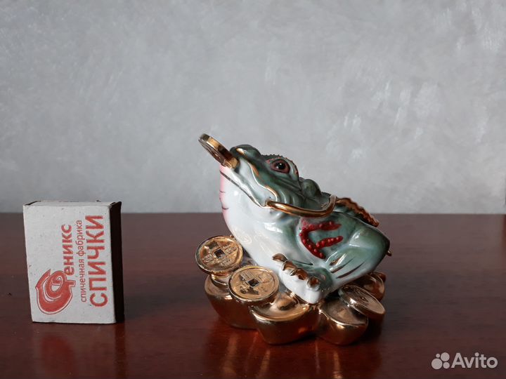 Трёхлапая (денежная) жаба, фарфор (см. описание)