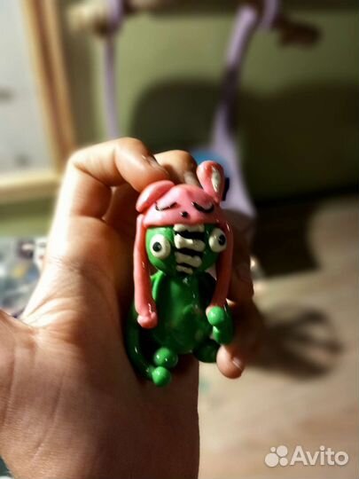 Милый монстр из полимерной глины