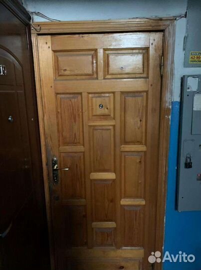 Дверь входная деревянная бу