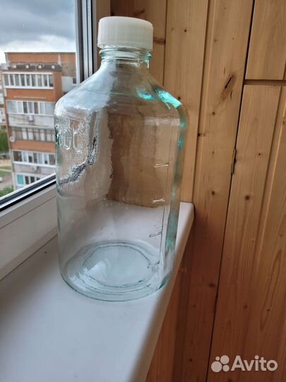 Бутылка стеклянная