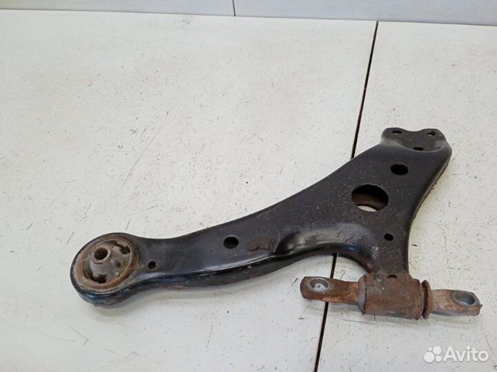 Рычаг передний левый Toyota Camry V50 XV50 AVV50