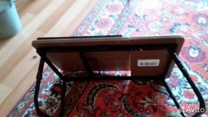 Небольшой компьютерный столик