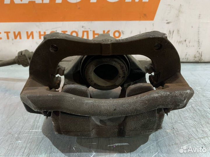 Суппорт перед. лев. Chevrolet Cruze 2012