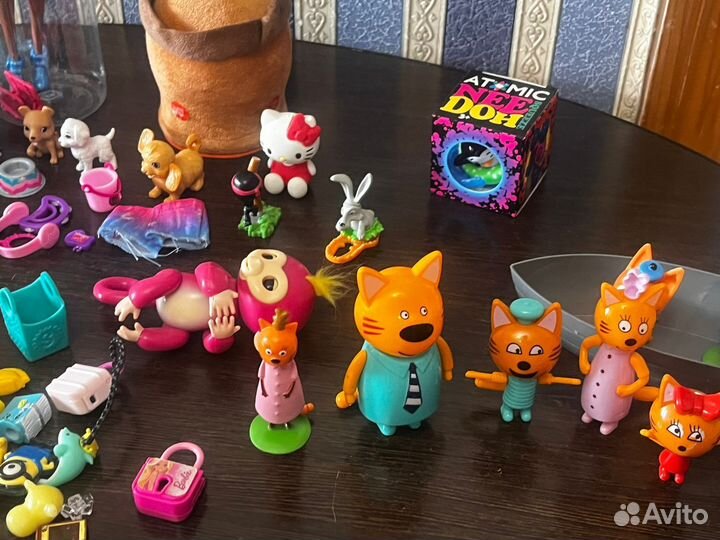 Фирменные игрушки для девочки пакетом
