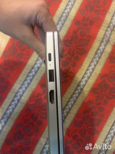 Honor MagicBook 15 ryzen 7