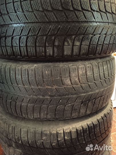 Michelin X-Ice 205/50 R17 89Q