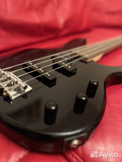 Басс гитара 4 струны