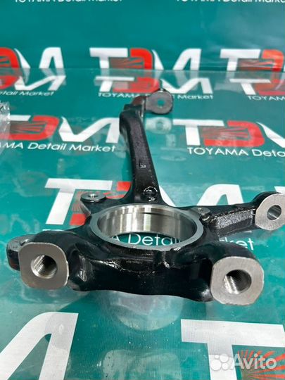 Кулак поворотный передний левый Toyota Land