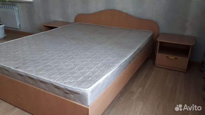Спальный гарнитур