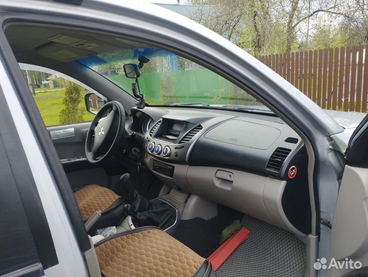 Mitsubishi L200 2.5 МТ, 2007, 260 000 км