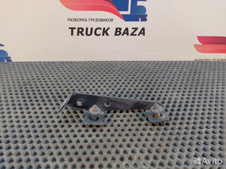 1660383 Кронштейн солнцезащитного козырька