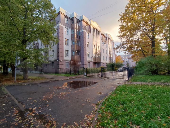 2-к. квартира, 54 м², 1/5 эт.
