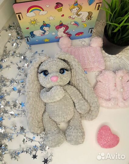 Вязаный зайка