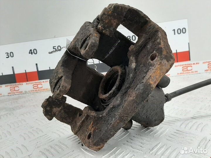 Суппорт передний правый BMW X5 (E53)