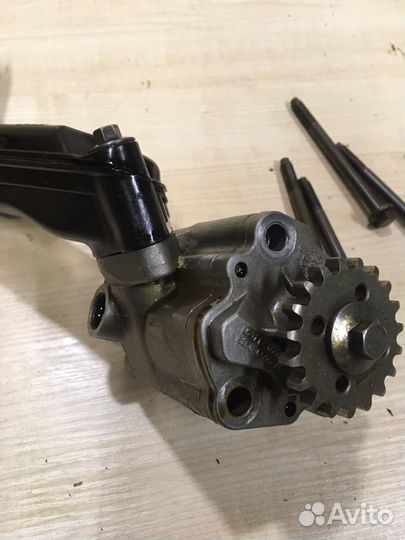 В разбор Двигатель Ford Kuga 2.5 на запчасти