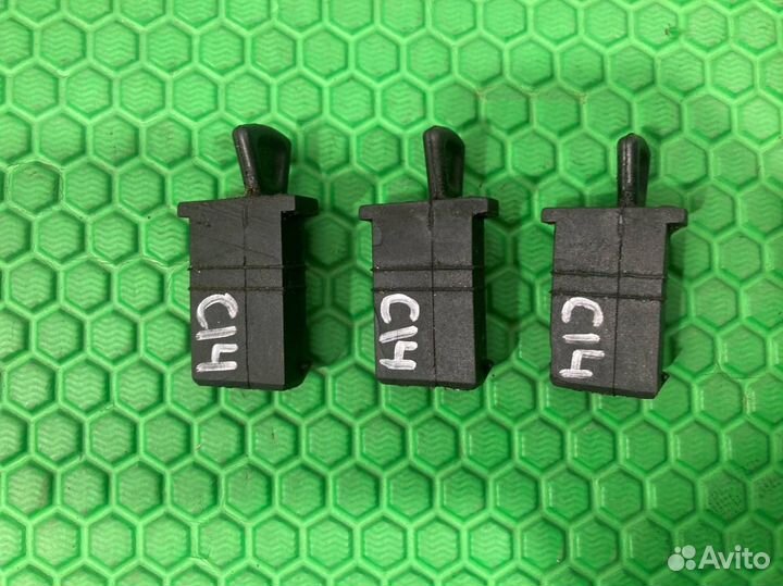 Заглушка в двигателе Volkswagen Touareg 7L6 7L7