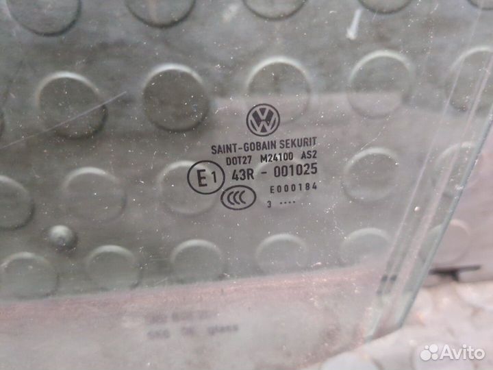 Стекло боковой двери Volkswagen Tiguan, 2014