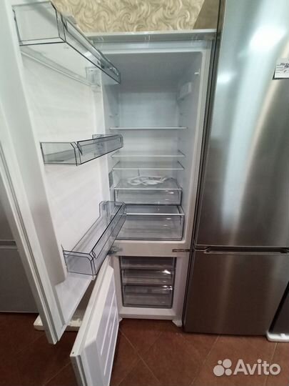 Холодильник Weissgauff wrki 178 Inverter