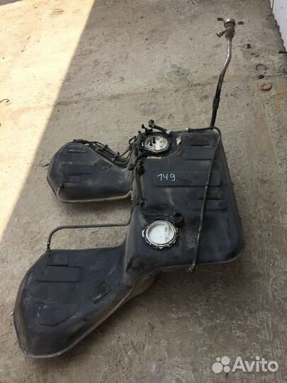 Бензобак audi A8 D3 quattro