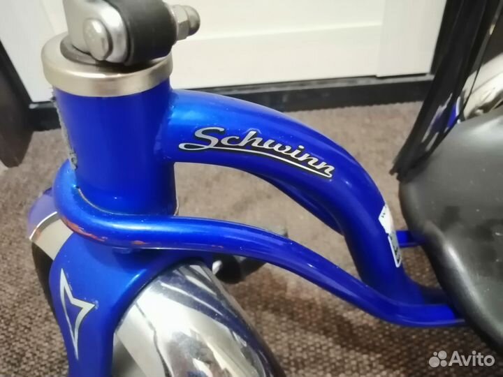 Детский трехколесный велосипед Schwinn Roadster