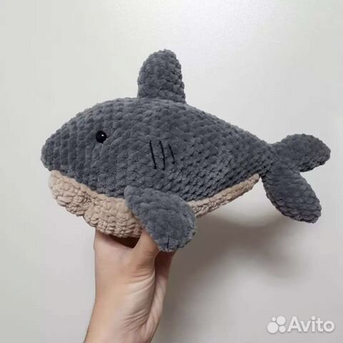 Плюшевый акуленок