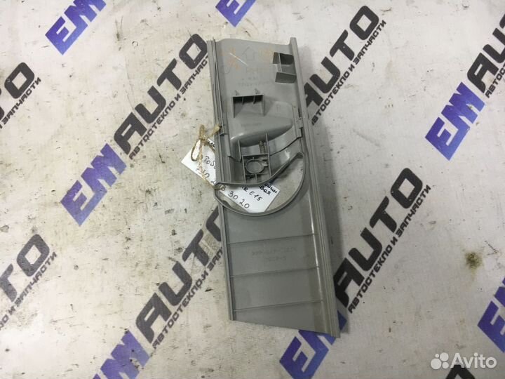 Накладка средней стойки верхняя Тойота Королла Е15