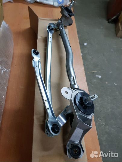 Трапеция стеклоочистителя Ниссан Ноте E11 288009U1