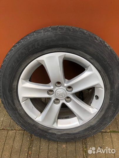 Комплект оригинальных зимних колес Rav 4 R17