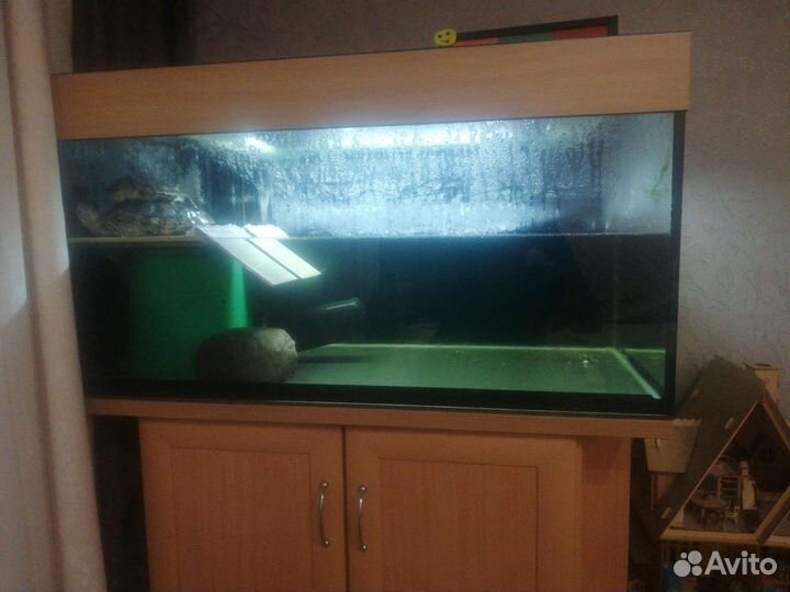 Аквариум с тумбой 200л