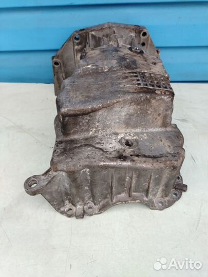 Поддон двигателя Renault Megane III (2008—2014)