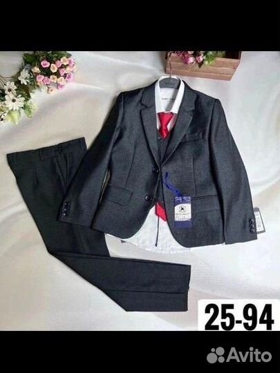 Школьный костюм
