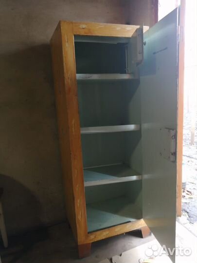 Шкаф металлический Б/У