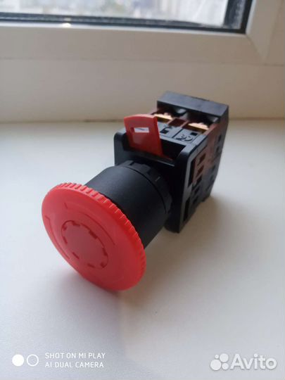 Кнопка AE-22 поворотная грибок