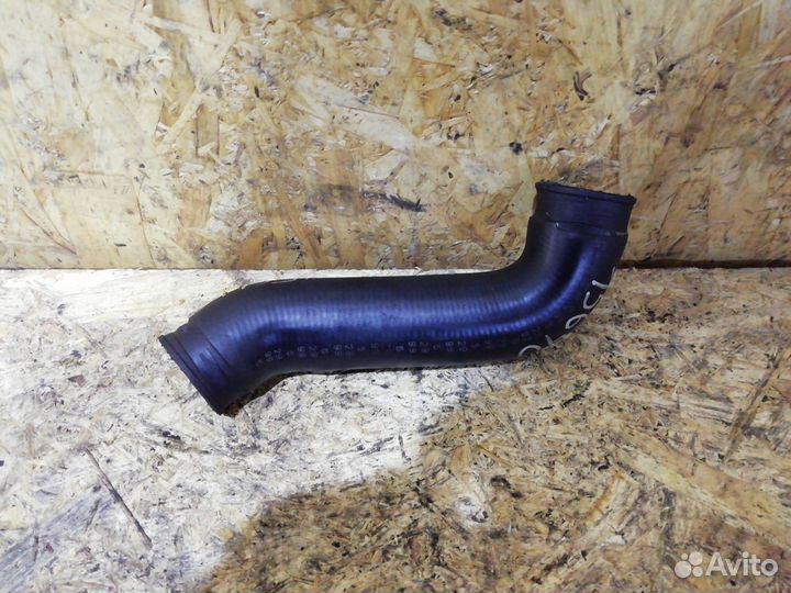 Патрубок интеркулера Volkswagen Bora 1999