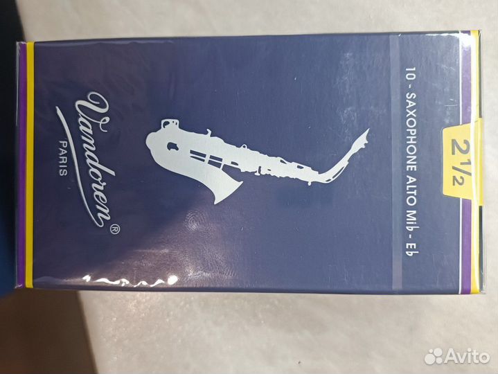 Трости для альт саксофона Vandoren силой 2,5