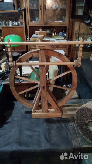 Старинная прялка