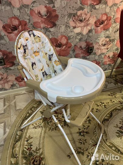 Стульчик для кормления tomix