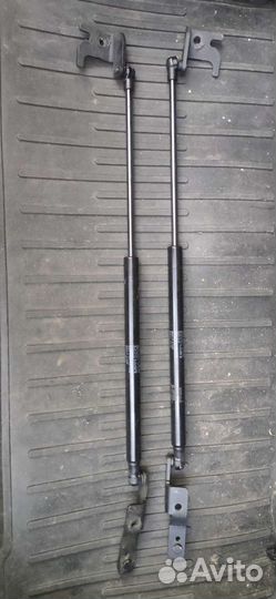 Газовые упоры капота LADA vesta