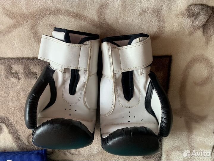 Перчатки для бокса