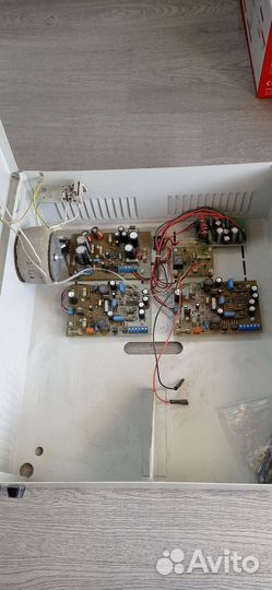 Источник питания