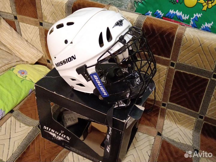 Коньки хоккейные